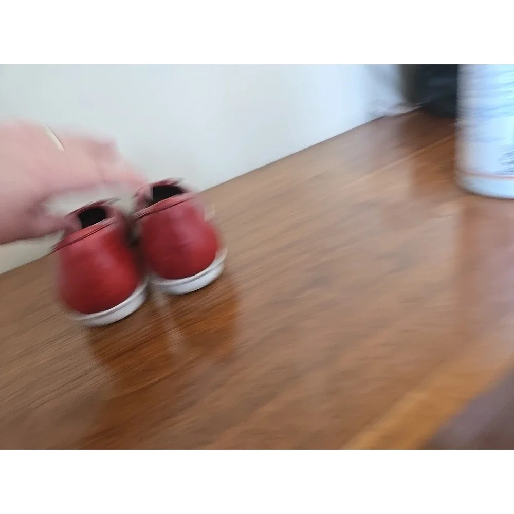 Clarks Collection Red Leather Perforated Soft Cushion Ballet Flats Womens 9